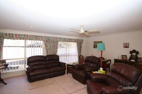 15 Explorers Way, Lake Cathie, NSW 2445