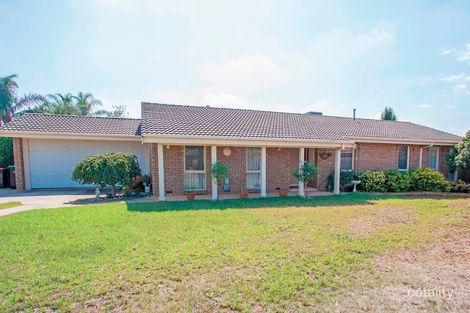 3 Odette Pl, Melton West, VIC 3337