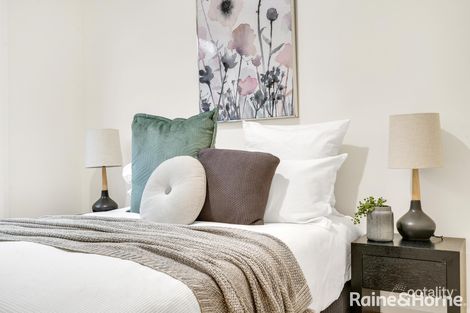 Property photo of 8 Cordyline Grove Craigieburn VIC 3064
