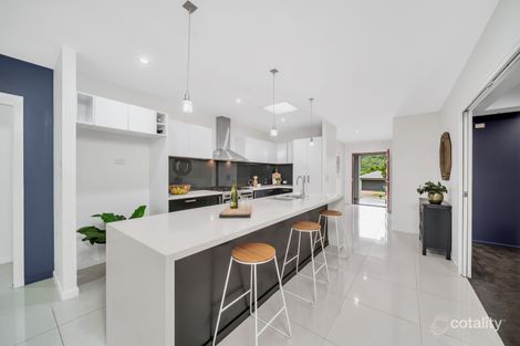 Property photo of 77 McFarlane Drive Kanimbla QLD 4870