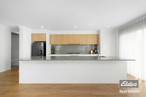 Property photo of 122 Grassbird Drive Point Cook VIC 3030