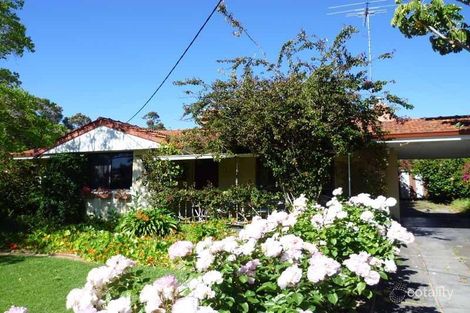 10 Packham Rd, Hamilton Hill, WA 6163