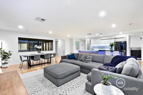 Property photo of 15 Sukarna Court Doreen VIC 3754