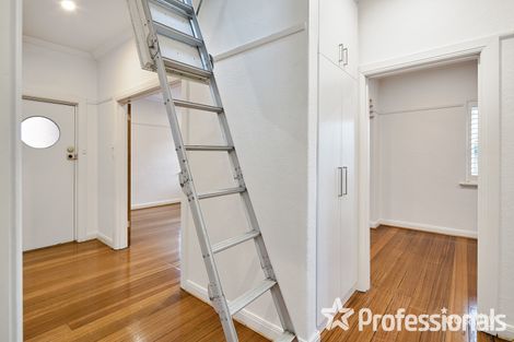 Property photo of 2/27 Eildon Road St Kilda VIC 3182