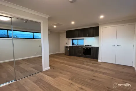 48 Bradley St, Glenmore Park, NSW 2745