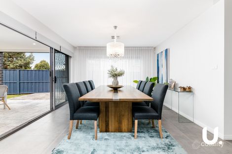 Property photo of 66 Oakhill Crescent Colebee NSW 2761