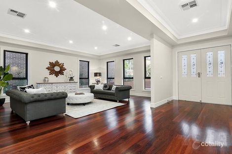 Property photo of 17 Willow Avenue Glen Waverley VIC 3150