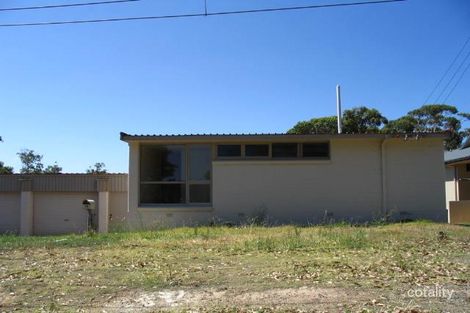 18 Debs Pde, Dudley, NSW 2290