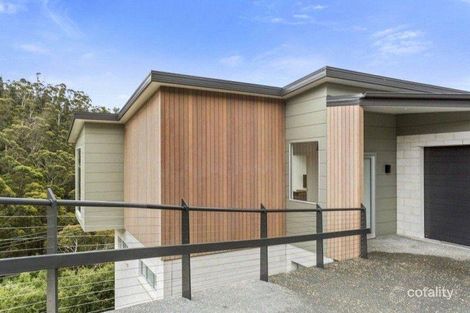 Property photo of 2/6 Montrivale Rise Dynnyrne TAS 7005