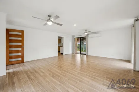 Property photo of 17 Montanus Drive Bellbowrie QLD 4070
