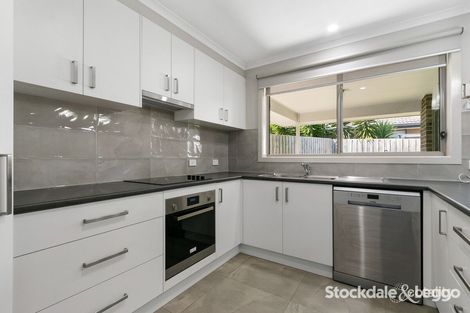 Property photo of 10 Albert Street Yinnar VIC 3869