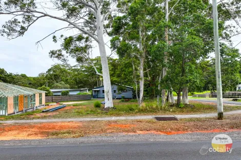 25 Jackson Rd, Russell Island, QLD 4184