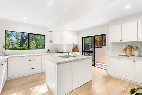 Property photo of 329 Ashmore Road Benowa QLD 4217