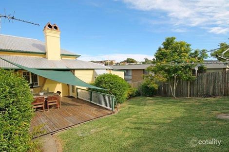 2/21 Okeden St, Toowong, QLD 4066