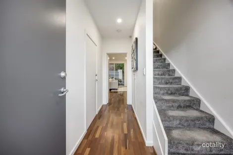 Property photo of 28 Hobsons Place Adelaide SA 5000