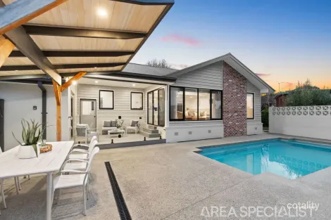 Property photo of 8 Wirruna Road Dromana VIC 3936