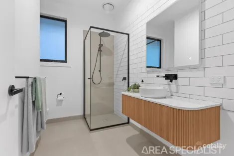 Property photo of 8 Wirruna Road Dromana VIC 3936