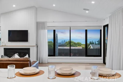 Property photo of 8 Wirruna Road Dromana VIC 3936