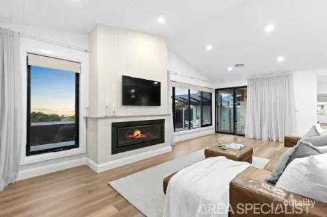 Property photo of 8 Wirruna Road Dromana VIC 3936