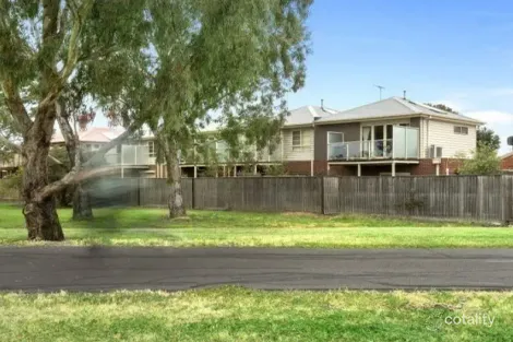 Property photo of 5/16 Conifer Avenue Brooklyn VIC 3012