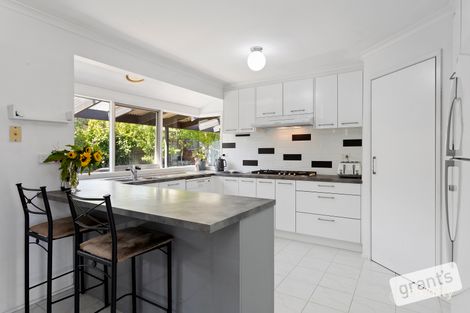 Property photo of 9 Laurus Court Narre Warren VIC 3805