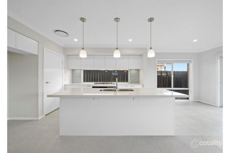 35 Pimelea Ave, Denham Court, NSW 2565
