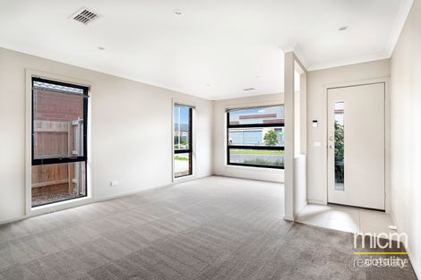 Property photo of 51 Windorah Drive Point Cook VIC 3030