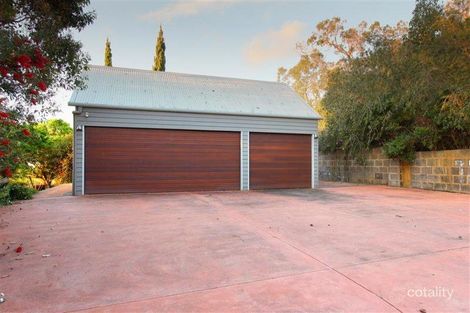 99 Selkirk Rd, Jarrahdale, WA 6124