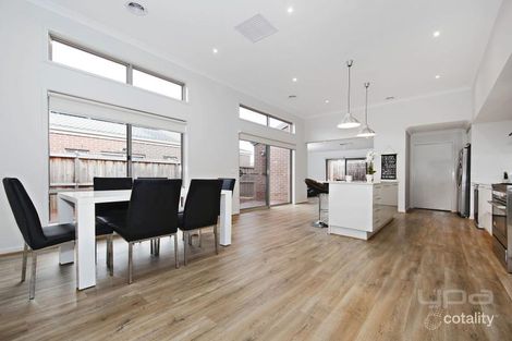 Property photo of 21 Springlands Crescent Plumpton VIC 3335