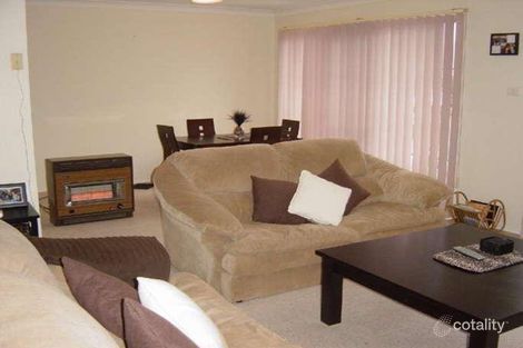 Property photo of 16 Hallam Close Kanahooka NSW 2530