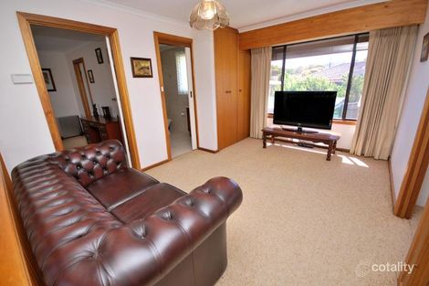 Property photo of 23 Chifley Avenue Hope Valley SA 5090