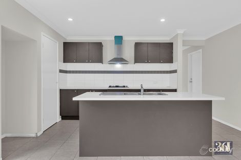 Property photo of 19 Delias Road Tarneit VIC 3029