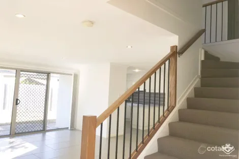 Property photo of 28/9 Eduard Place Calamvale QLD 4116