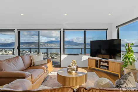 Property photo of 1/746 Oceana Drive Tranmere TAS 7018