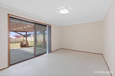 Property photo of 9 Montague Place Rosemeadow NSW 2560
