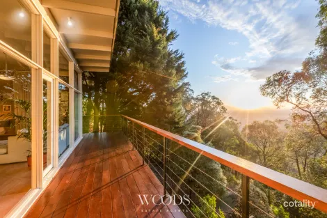Property photo of 10 Jasper Road Kalorama VIC 3766