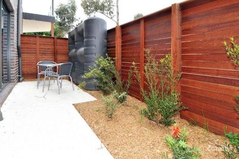 Property photo of 2/64 Wheatsheaf Road Glenroy VIC 3046