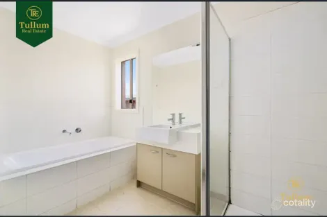 Property photo of 65 Brocker Street Clyde North VIC 3978