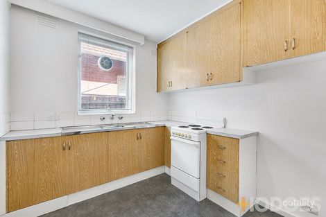 Property photo of 2/2 Shirley Grove St Kilda East VIC 3183