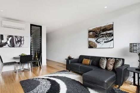 Property photo of 106/26-28 Broadway Elwood VIC 3184