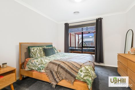 Property photo of 9 Emanda Lane Clyde North VIC 3978