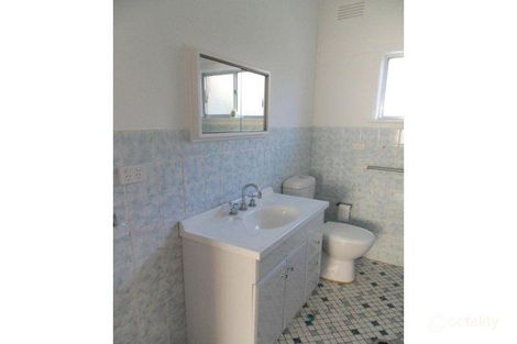Property photo of 7 Henschke Avenue San Isidore NSW 2650