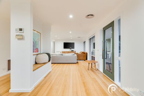 Property photo of 13 Barellan Mews Berwick VIC 3806
