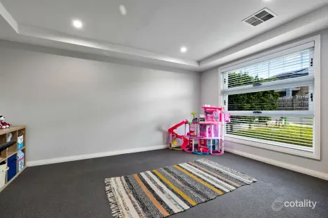 Property photo of 35 Sunburst Drive Caddens NSW 2747