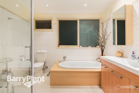 Property photo of 2 Fairway Road Emerald VIC 3782