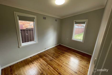 Property photo of 18 Manila Road Lethbridge Park NSW 2770