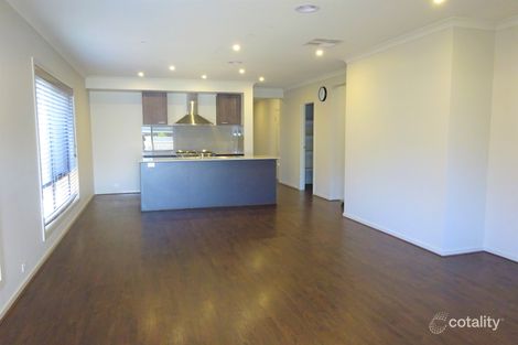 Property photo of 7 Nebula Crescent Mickleham VIC 3064