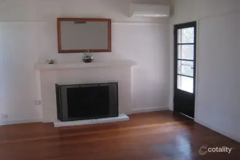 Property photo of 24 Vale Street Mornington VIC 3931