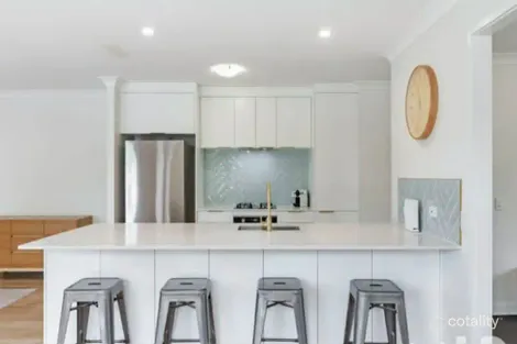 Property photo of 2 Appollo Place Oxenford QLD 4210