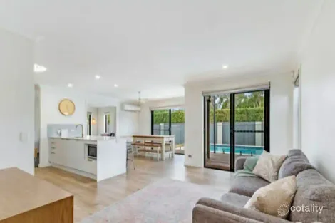 Property photo of 2 Appollo Place Oxenford QLD 4210